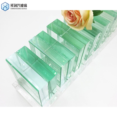 Certifié SGS, verre stratifié de 6,38 mm/8,38 mm pour salle de bains/bâtiment/fenêtre/boîte de douche