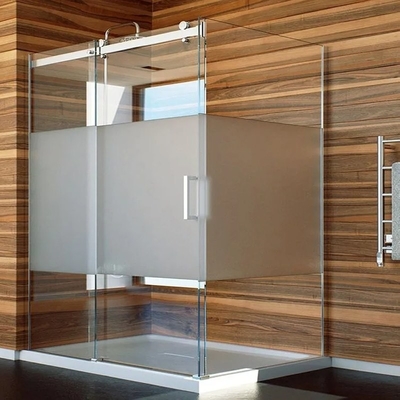 Forme de ventilateur Deux portes coulissantes Cabine de douche avec verre trempé et demande personnalisée