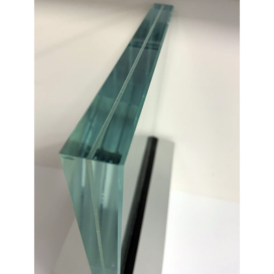 Plaque de verre stratifiée incassable et plane polissée avec couches laminées trempées PVB Sgp