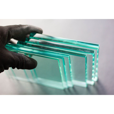 Panneau en verre de 10 mm pour fenêtres de bureau et garde-corps en verre de piscine résistant à la chaleur