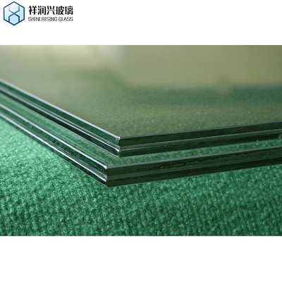 Panneau de verre laminé trempé 8 mm 10 mm 12 mm 15 mm pour les projets de bâtiment et de plein air