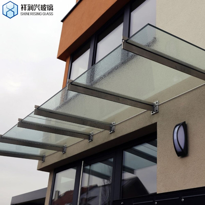 Panneau de verre laminé trempé 8 mm 10 mm 12 mm 15 mm pour les projets de bâtiment et de plein air