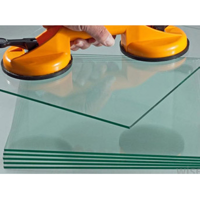 Table de verre trempé cassé de 3 mm à 19 mm avec 5 ans de service après-vente dans un style moderne