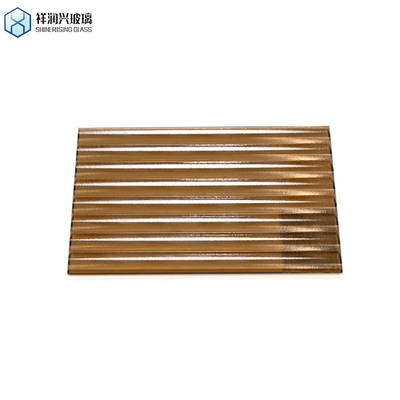 Glace flottante à motifs clairs Chinchilla Karatachi Brown Glace en relief pour le bâtiment