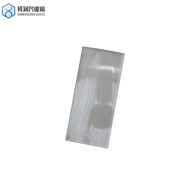 Verre trempé teinté sur mesure avec un motif complexe répondant à la norme GB15763.2-2005