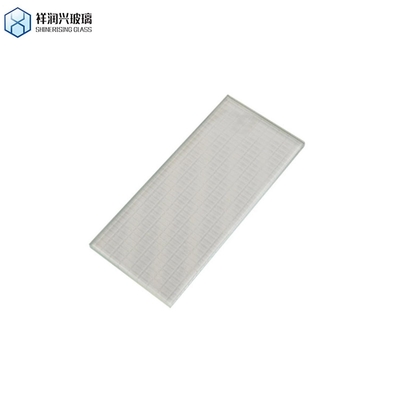 Panneau solaire à faible teneur en fer 2-19 mm extra-transparent Verre trempé pour bâtiments câblés décoratifs