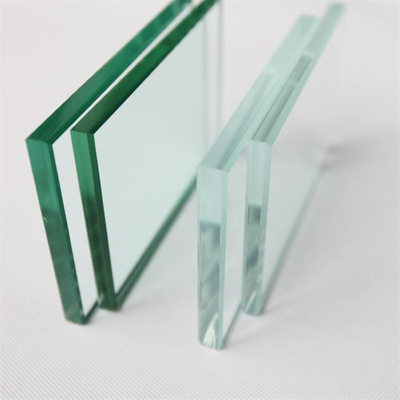 Demande personnalisée 10 mm 12 mm verre trempé pour bâtiment stratifié/peint/gravé à l'acide