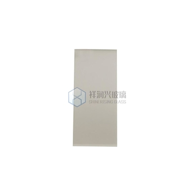Panneau solaire à faible teneur en fer ultra-claré vitrage photovoltaïque à motifs trempés 3,2 mm 4 mm