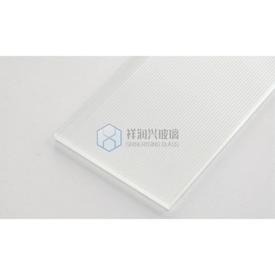 Panneau solaire à faible teneur en fer ultra-claré vitrage photovoltaïque à motifs trempés 3,2 mm 4 mm