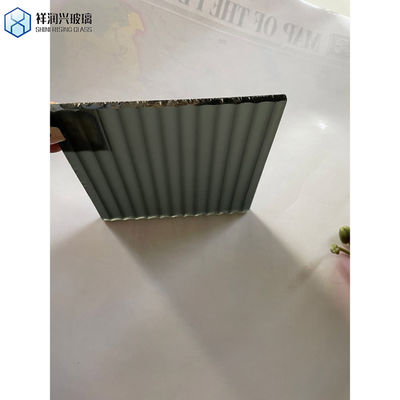 Verre teinté trempé de 3 mm à 19 mm Verre teinté pour cour en verre de bâtiment