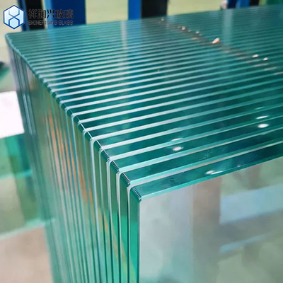 Taille personnalisée Panneaux de verre trempé 12 mm à bord poli plat pour couper à taille
