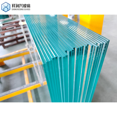 Taille personnalisée Panneaux de verre trempé 12 mm à bord poli plat pour couper à taille