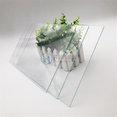Verre de construction trempé durci de grande taille personnalisé pour les applications architecturales