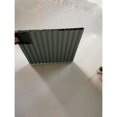 Des gouttes de pluie haute définition, un modèle de style, des verres d'impression numérique 3D pour la décoration de la maison