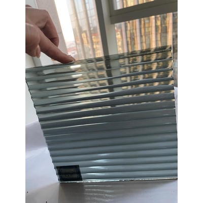 Personnaliser le verre trempé à motifs pour les cloisons intérieures