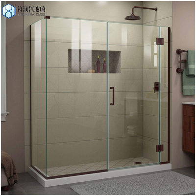 Verre trempé Plaque de verre flottante transparente 1 mm 1,8 mm 2 mm Épaisseur coupée à la taille avantage du verre