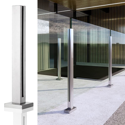Le verre ultra-blanc, le verre à faible teneur en fer pour la construction, sont les principales exigences du client.