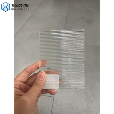 Plate Polissée 5 mm Aqualite Glass à motifs Grain Net Traingless Carrés irréguliers Hishicross