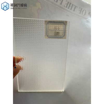 Vitrage trempé à bord poli plat de 3 mm à 25 mm personnalisable pour les besoins du bâtiment