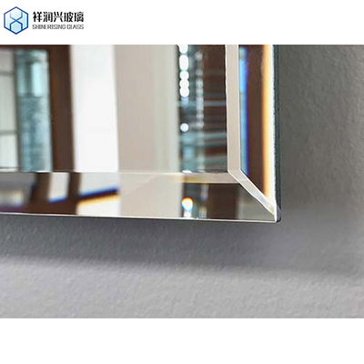Miroir en aluminium en feuille de verre Miroir à surface plate en argent dans un style simple pour la demande B2B