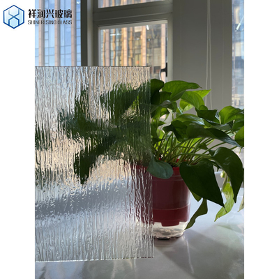 Couleur solide de fantaisie en relief de modèle de verre flottant en verre laminé figuré pour la décoration de bâtiments