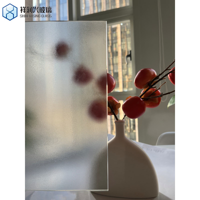 Verre à figures de Nashiji clair pour la décoration réalisé en option personnalisée