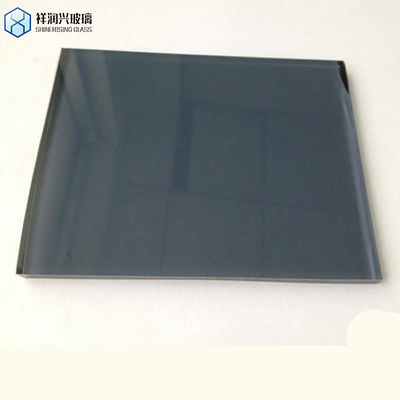 Verre flottant teinté de couleur certifié ISO pour meubles en gris foncé bleu vert bronze