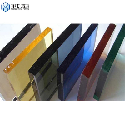 Couleur solide 2 mm-19 mm feuille teintée personnalisée stratifiée tempérée verre de construction transparent flottant