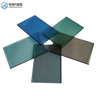 Demande personnalisée de verre trempé bleu réfléchissant professionnel de 5 mm pour fenêtres