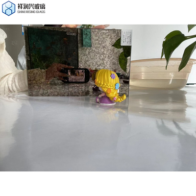 Demande personnalisée De verre de miroir de mur décoratif avec bord plat poli