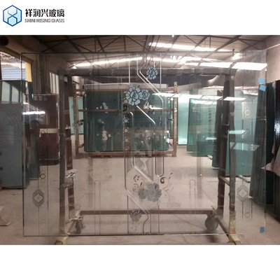Verre à motifs en diamant à faible teneur en fer transparent pour la nébuleuse de Qingdao Kasumi Karatachi