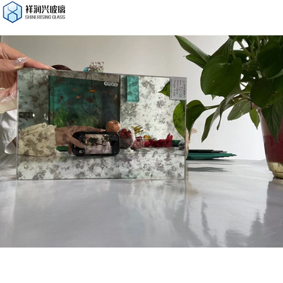 Panneaux décoratifs en verre pour les murs