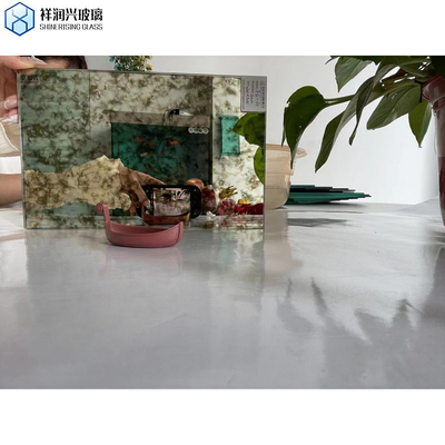 Panneaux décoratifs en verre pour les murs