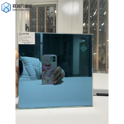 Miroir flottant couleur architecture moderne avec un design élégant 2mm 3mm 4mm 5mm 6mm 8mm