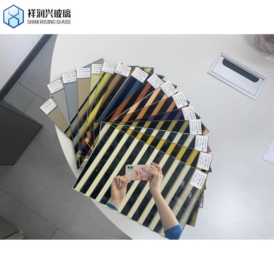 6mm Large Colored Mirror Glass Sheet personnalisé et écologique pour le design moderne