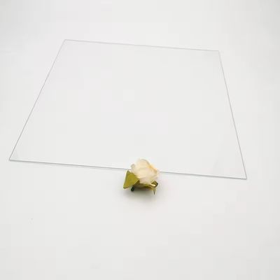 Verre trempé Verre photovoltaïque solaire avec bord plat poli et faible teneur en fer