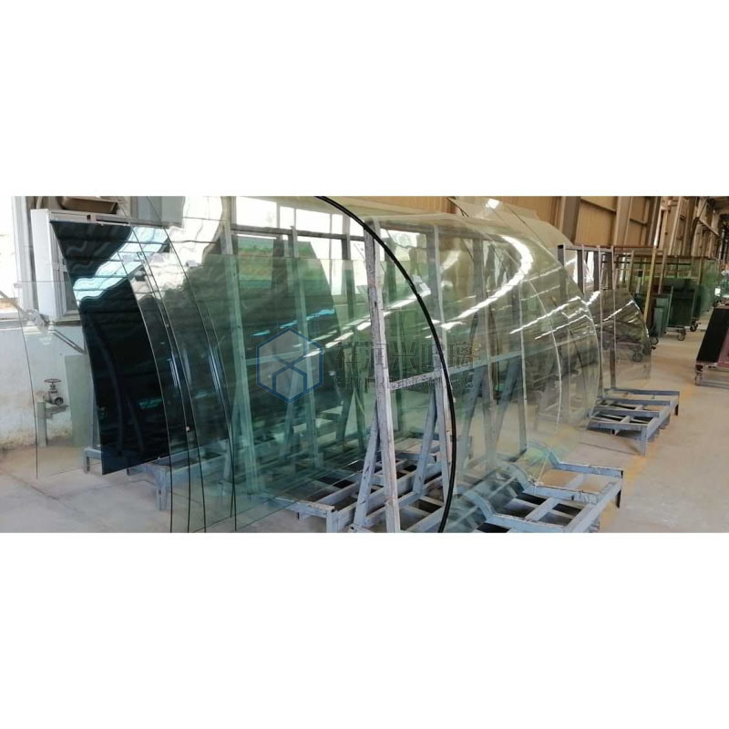 Fenêtre en verre trempé résistant aux brises pour le toit de balcon Style moderne 5 mm 6 mm 8 mm 10 mm 12 mm