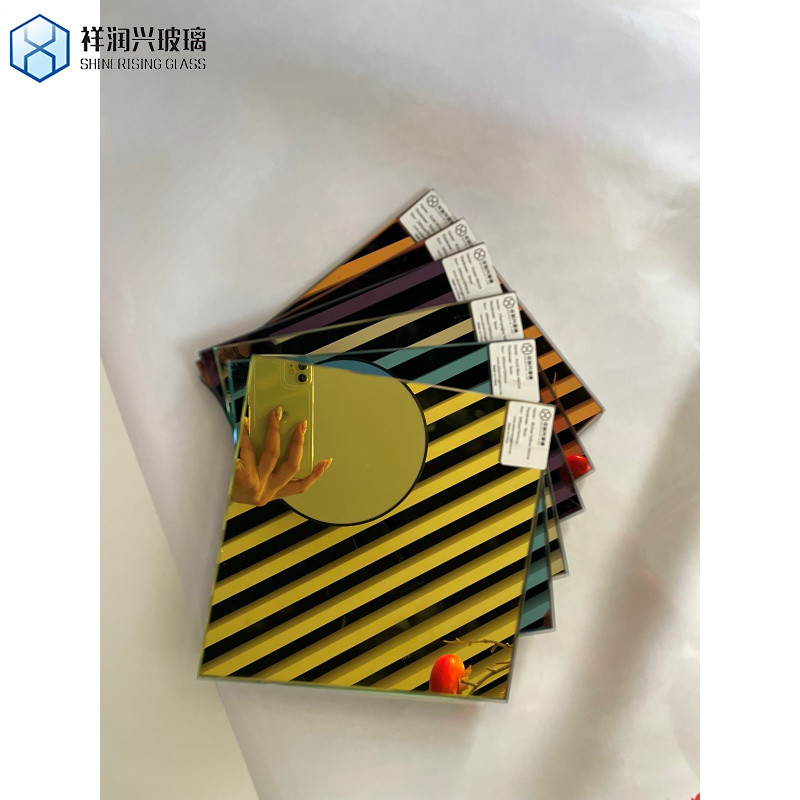 Processus flottant Filtre lumineux de couleur personnalisé verre borosilicate pour verre très clair