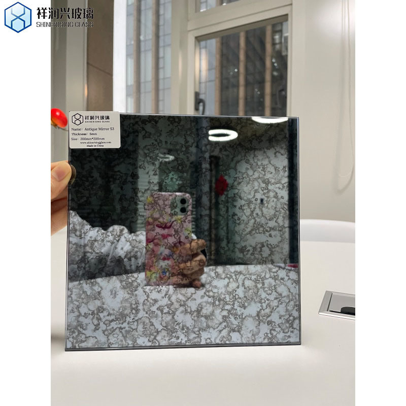 Miroir ancien certifié ISO Miroir de chambre d'hôtel en verre avec bord plat et finition dorée