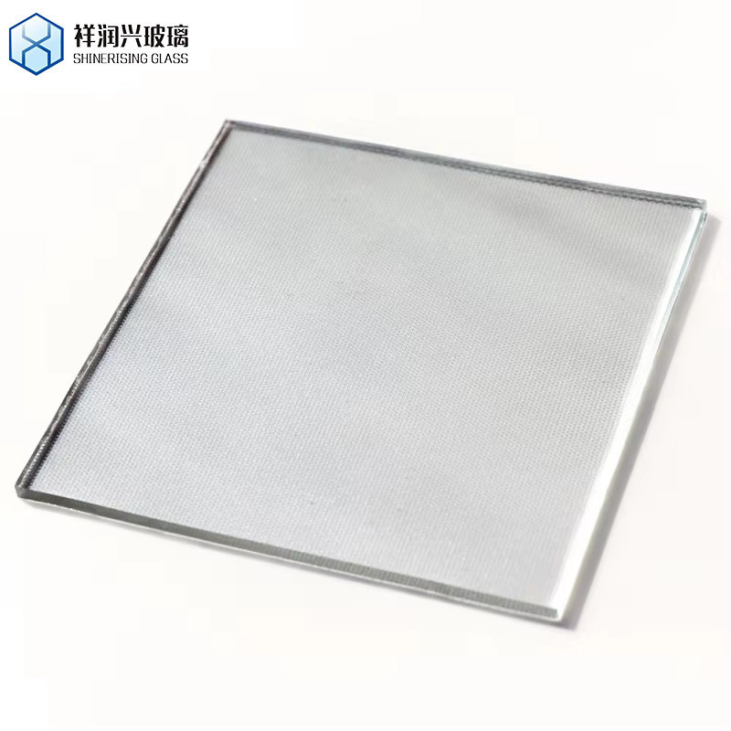 Laminé 2 mm 2272*1128 à motifs trempés double revêtement Ar verre solaire pour modules