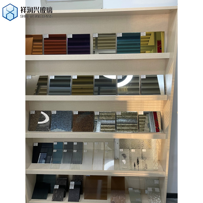 1mm-3mm de verre coloré miroir argent pour les couches de murs de cloisons comme le client principal