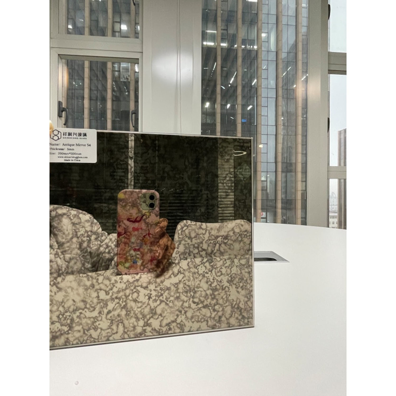 Miroir décoratif de style ancien avec cadre en verre à un prix abordable